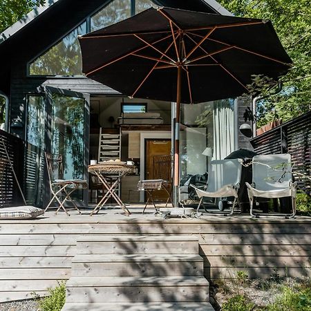 Charmerende Feriehus Med Havudsigt Naer Stockholm Värmdö Esterno foto