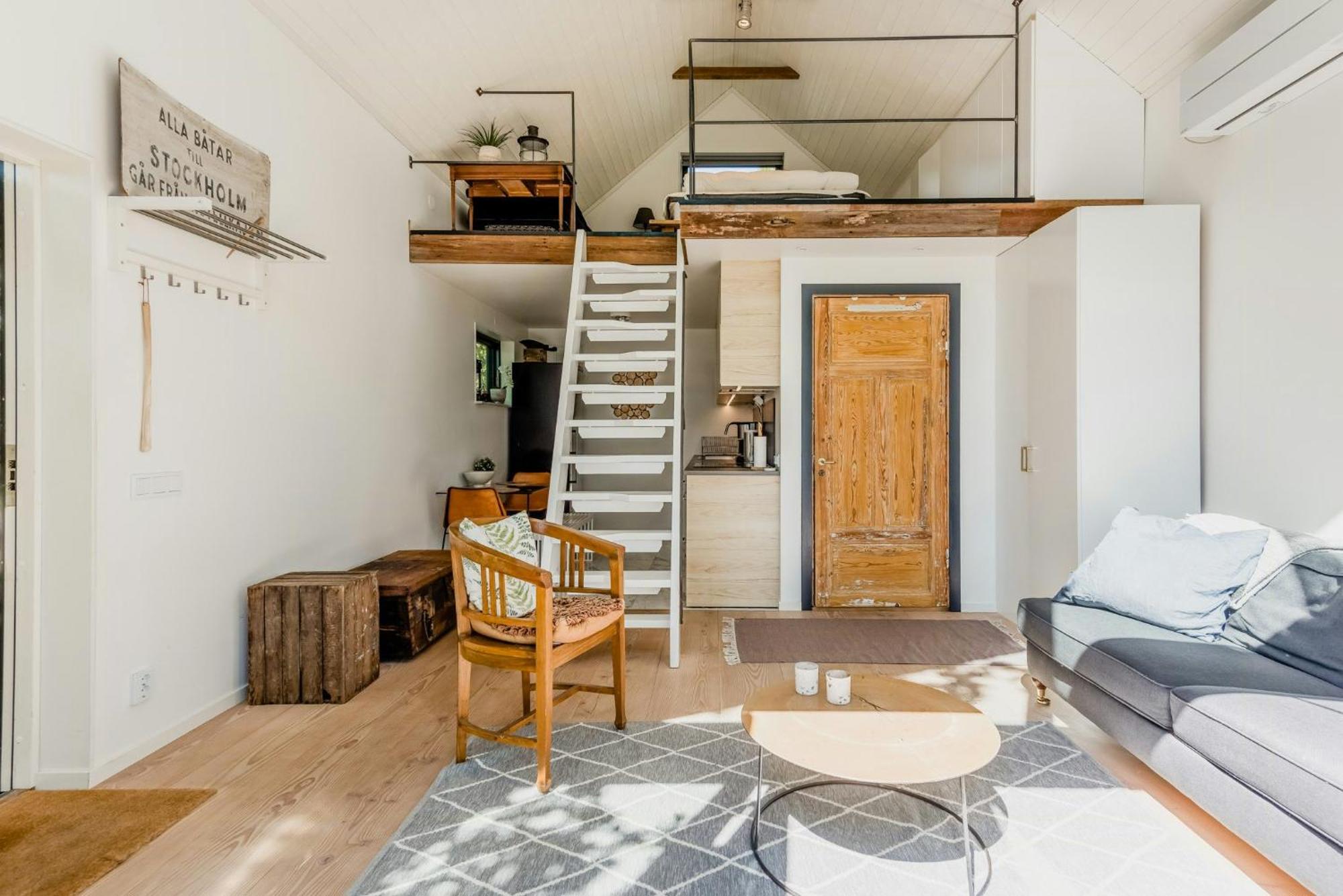 Charmerende Feriehus Med Havudsigt Naer Stockholm Värmdö Esterno foto